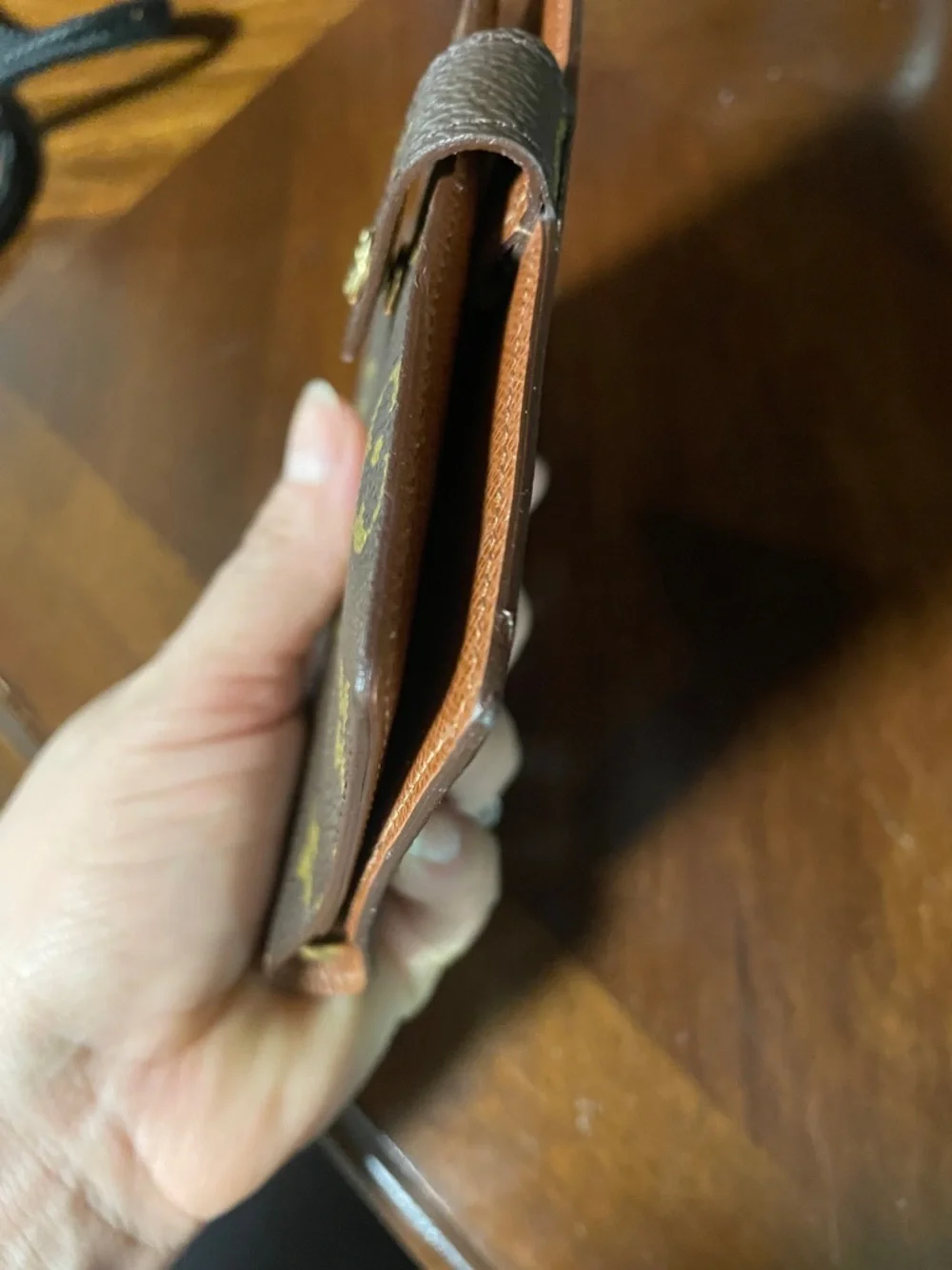 Louis Vuitton Monogram Agenda Cover in Brown and Gold - Picture 5 of 12